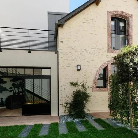 Et Marin 2* ラヴァル