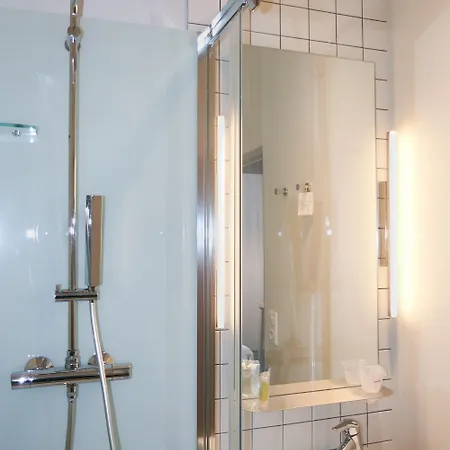 Et Marin ラヴァル