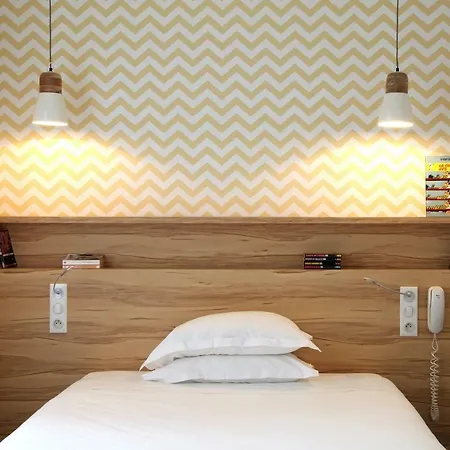 Et Marin Hotel Laval (Mayenne)
