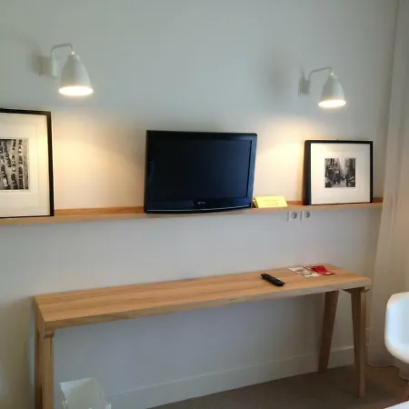 Et Marin 2* ラヴァル