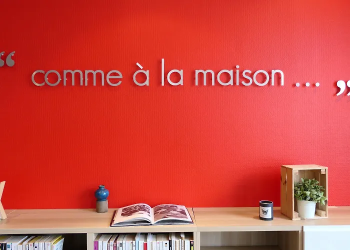 Et Marin Hotel Laval (Mayenne)